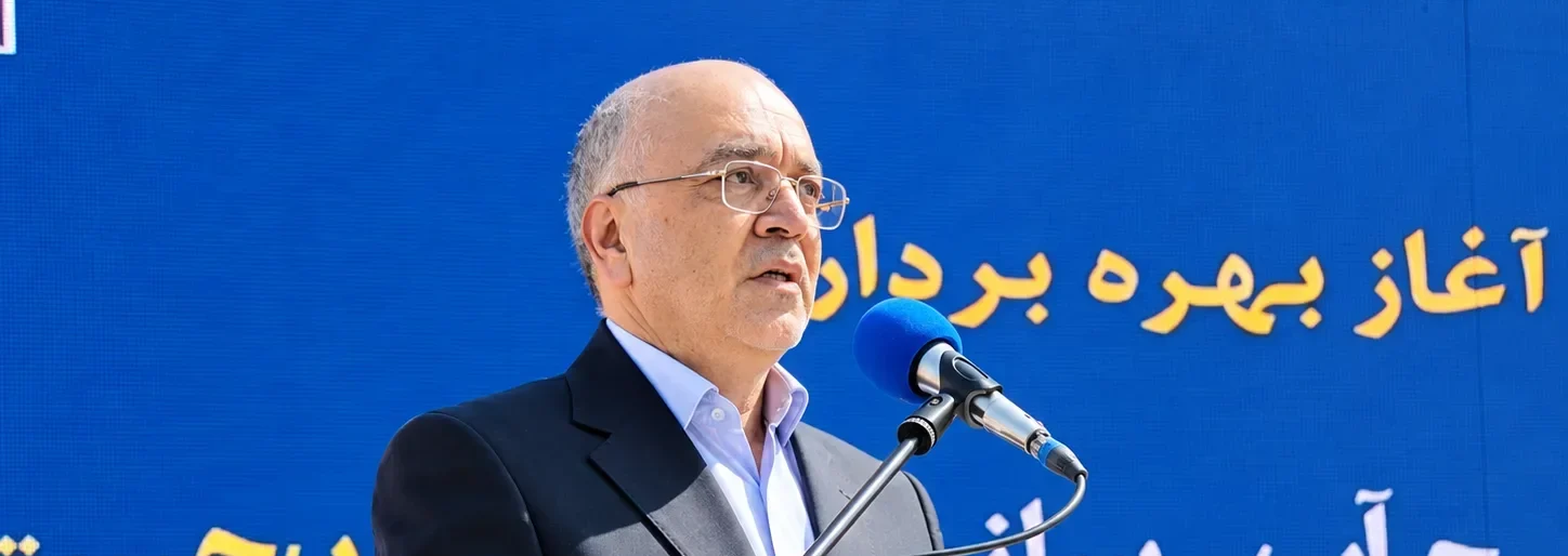 حمیدرضا جانباز در سفر به استان خراسان رضوی و طی آئین بهره‌برداری از طرح آبرسانی به شهرستان بجستان به ارزش ۳۳۰ میلیارد تومان که با حضور عباس علی‌آبادی وزیر نیرو برگزار شد،